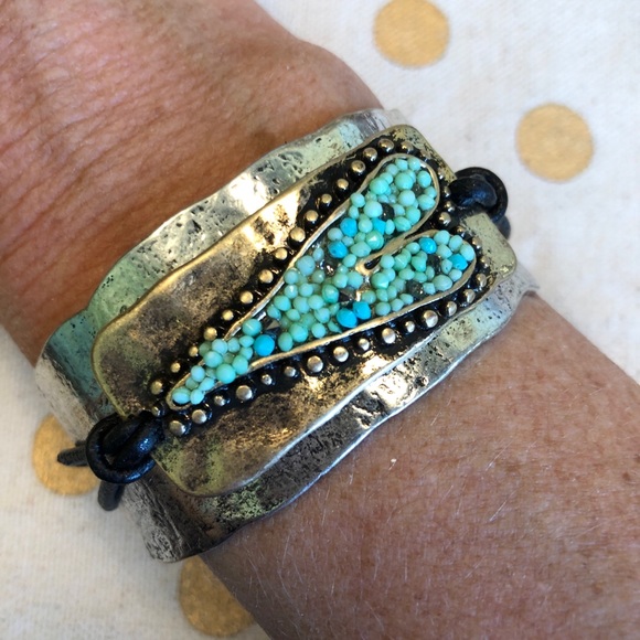 Cuff Heart Bracelet Silver/Gold Leather Strap - Picture 4 of 4